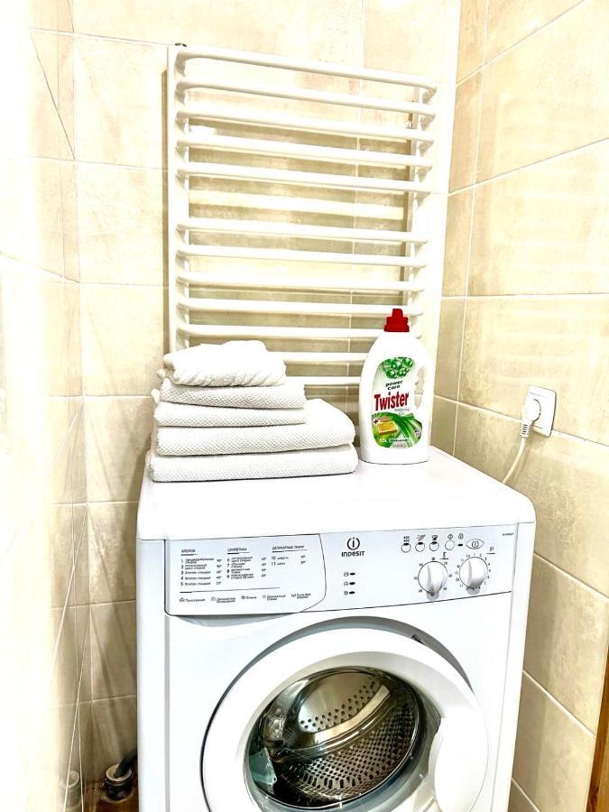 Atlant Luxury Family Apart Поряд З Тц Депот, Безконтактне Заселення Çernivtsi Dış mekan fotoğraf