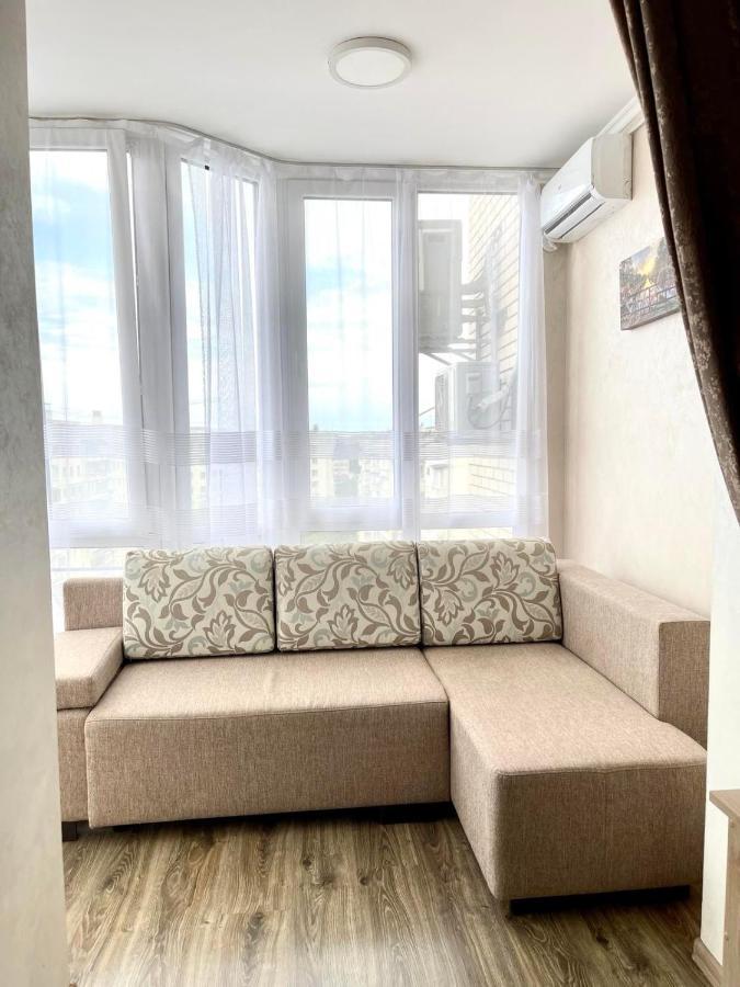 Atlant Luxury Family Apart Поряд З Тц Депот, Безконтактне Заселення Çernivtsi Dış mekan fotoğraf