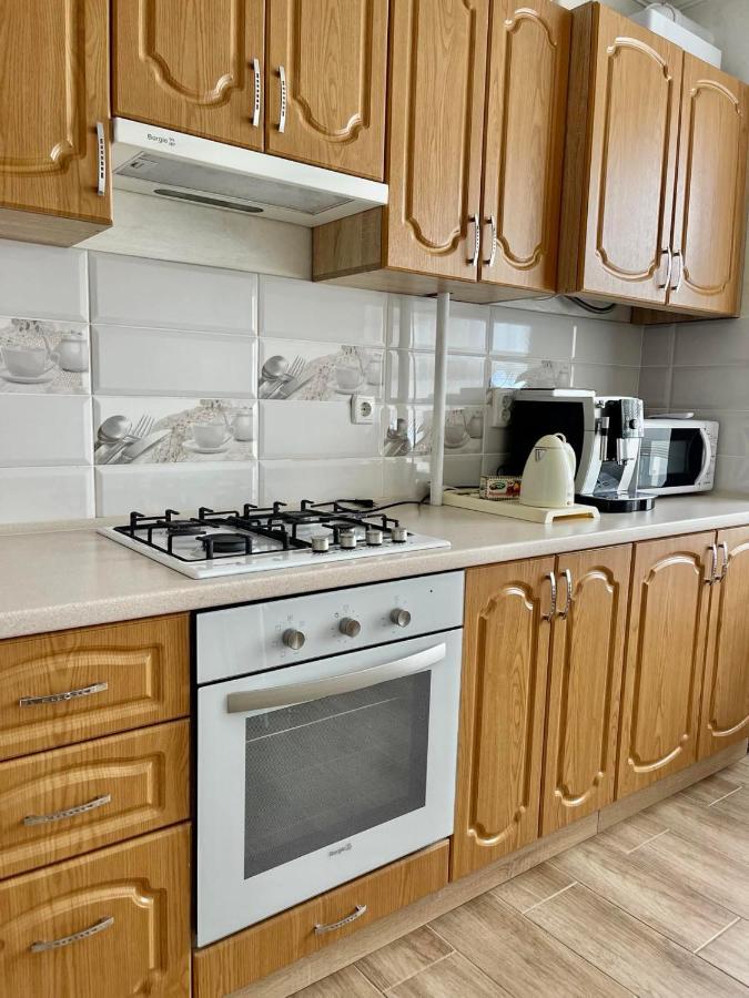 Atlant Luxury Family Apart Поряд З Тц Депот, Безконтактне Заселення Çernivtsi Dış mekan fotoğraf