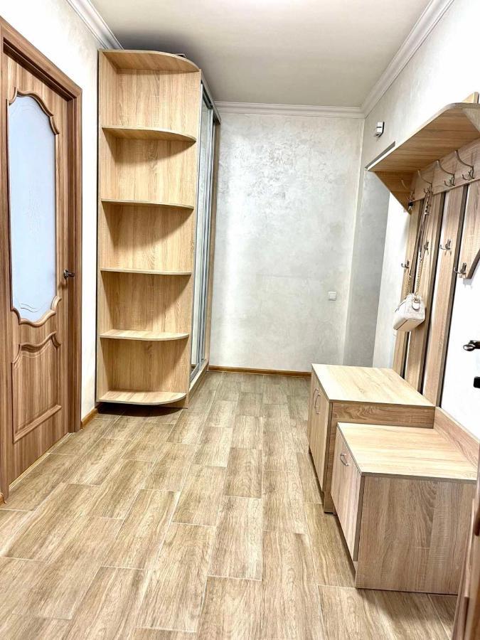 Atlant Luxury Family Apart Поряд З Тц Депот, Безконтактне Заселення Çernivtsi Dış mekan fotoğraf