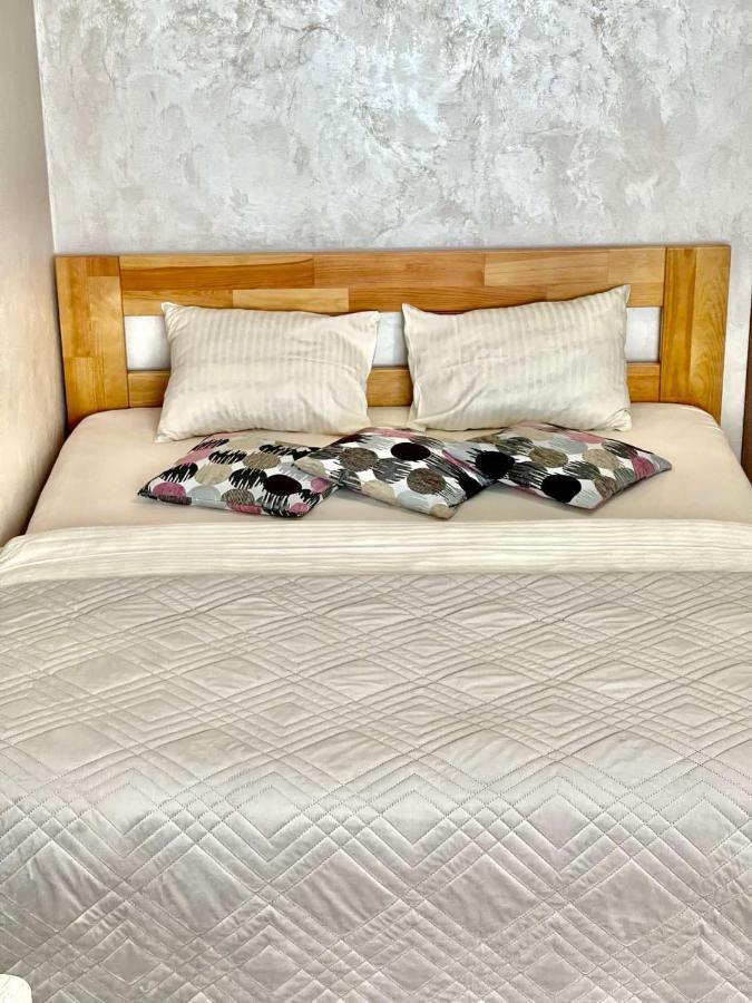 Atlant Luxury Family Apart Поряд З Тц Депот, Безконтактне Заселення Çernivtsi Dış mekan fotoğraf
