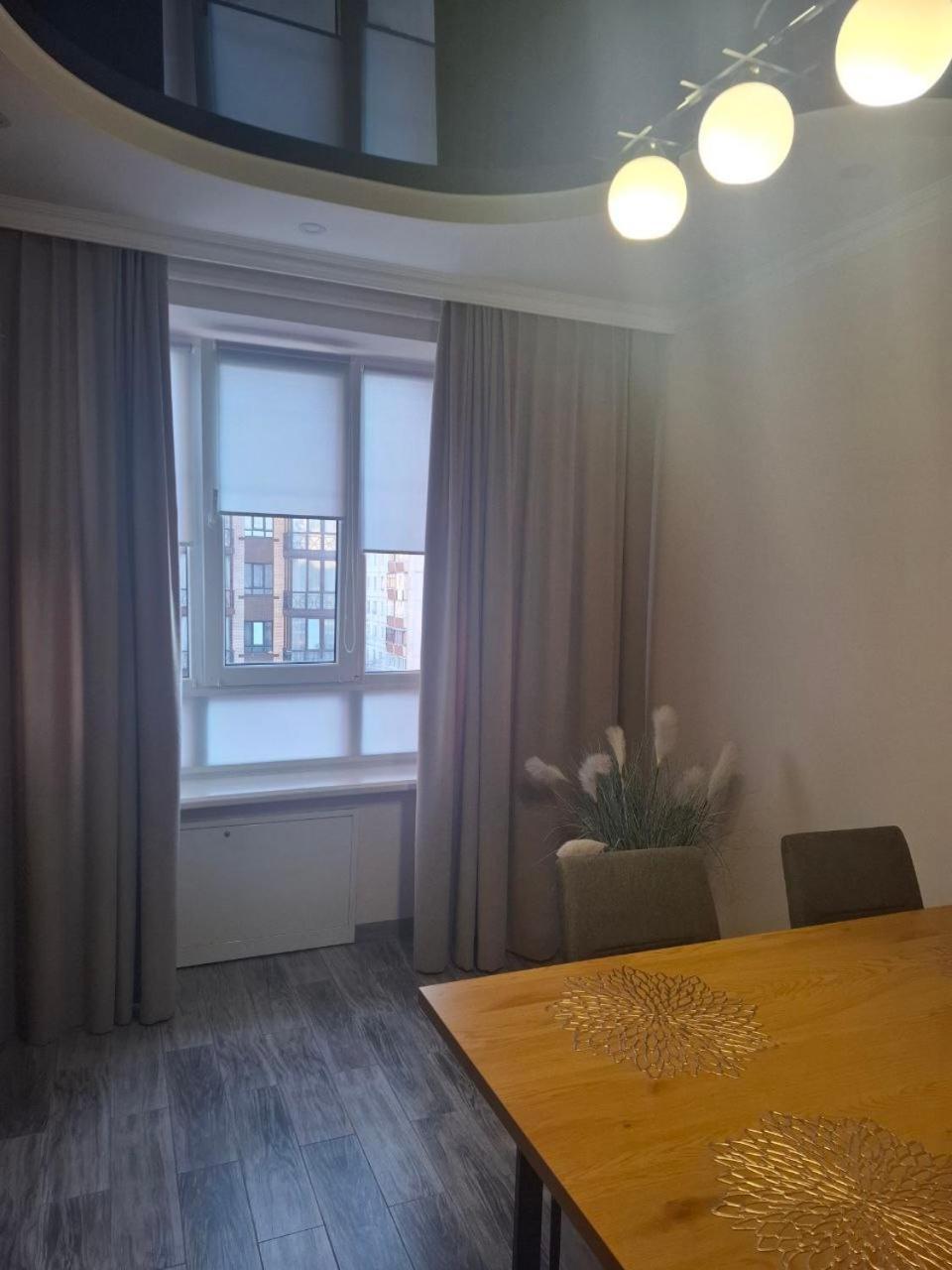 Atlant Luxury Family Apart Поряд З Тц Депот, Безконтактне Заселення Çernivtsi Dış mekan fotoğraf