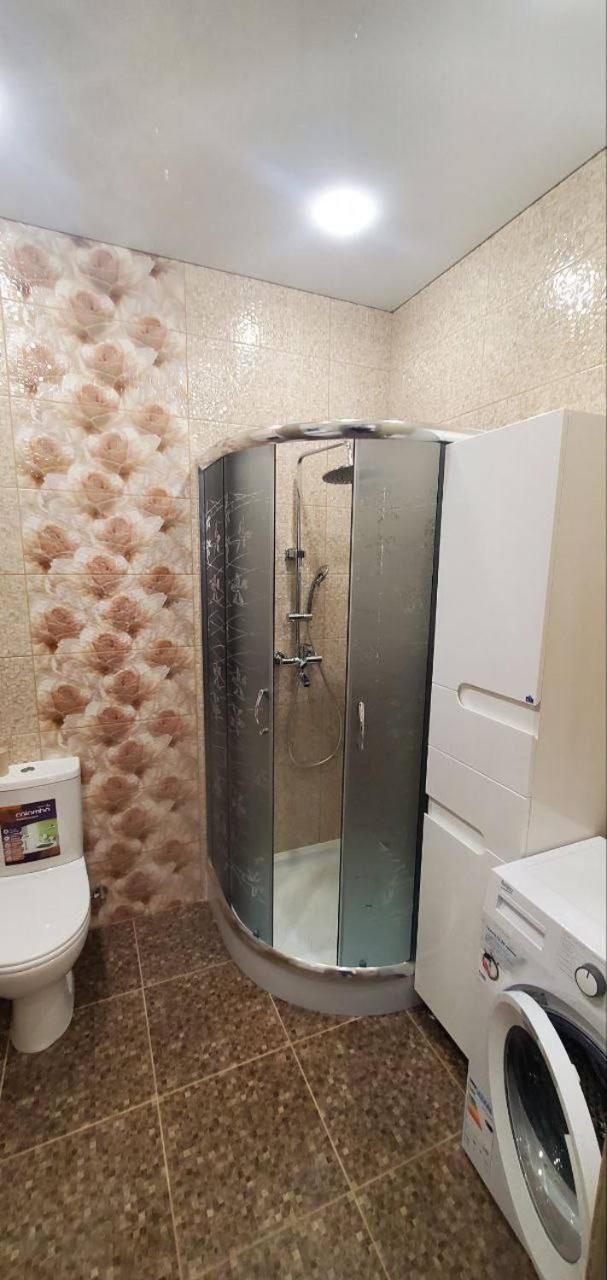 Atlant Luxury Family Apart Поряд З Тц Депот, Безконтактне Заселення Çernivtsi Dış mekan fotoğraf